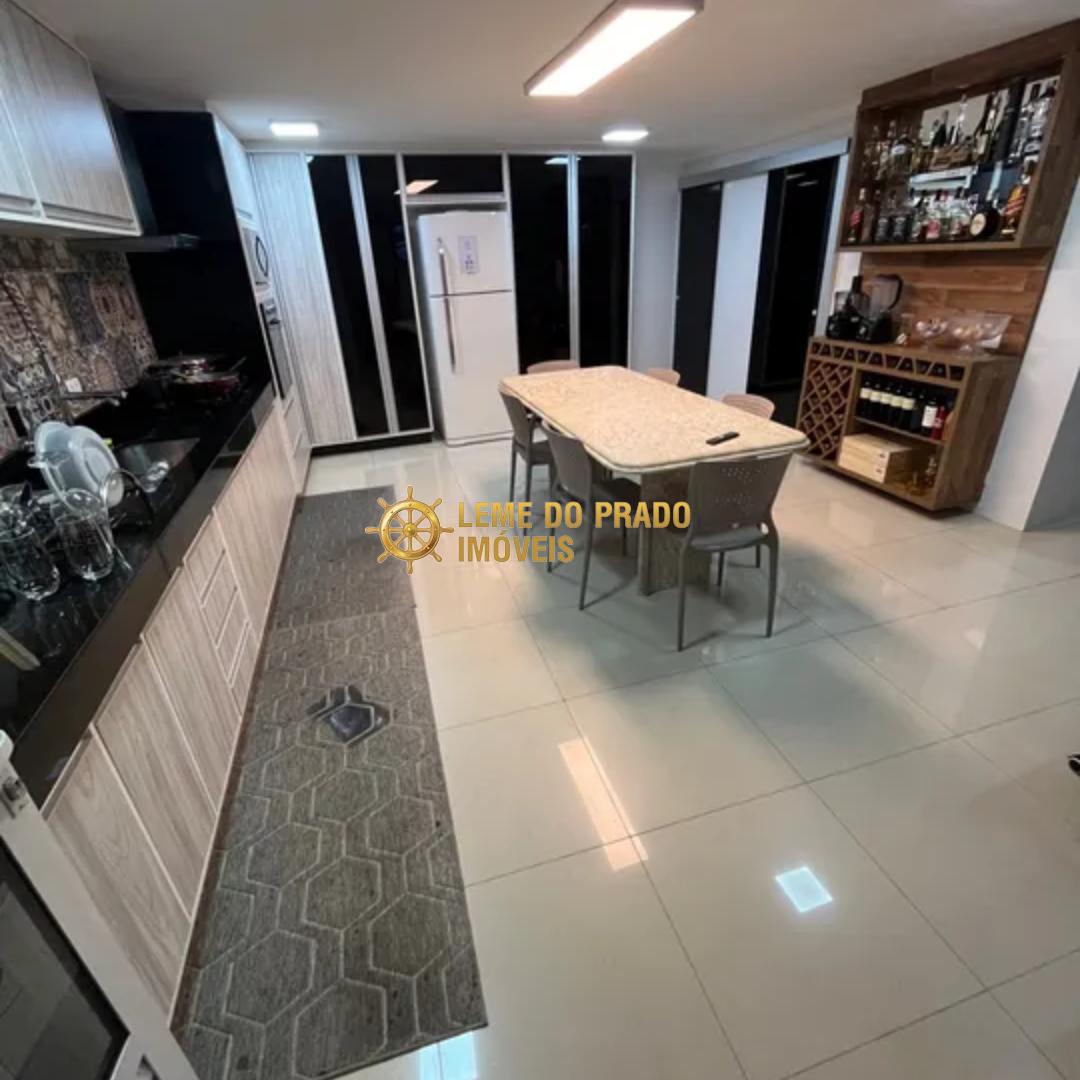 Sobrado à venda com 4 quartos, 300m² - Foto 17