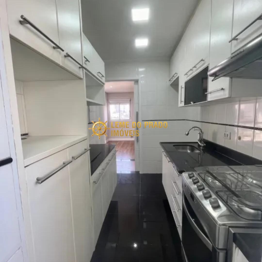 Apartamento à venda com 3 quartos, 74m² - Foto 2