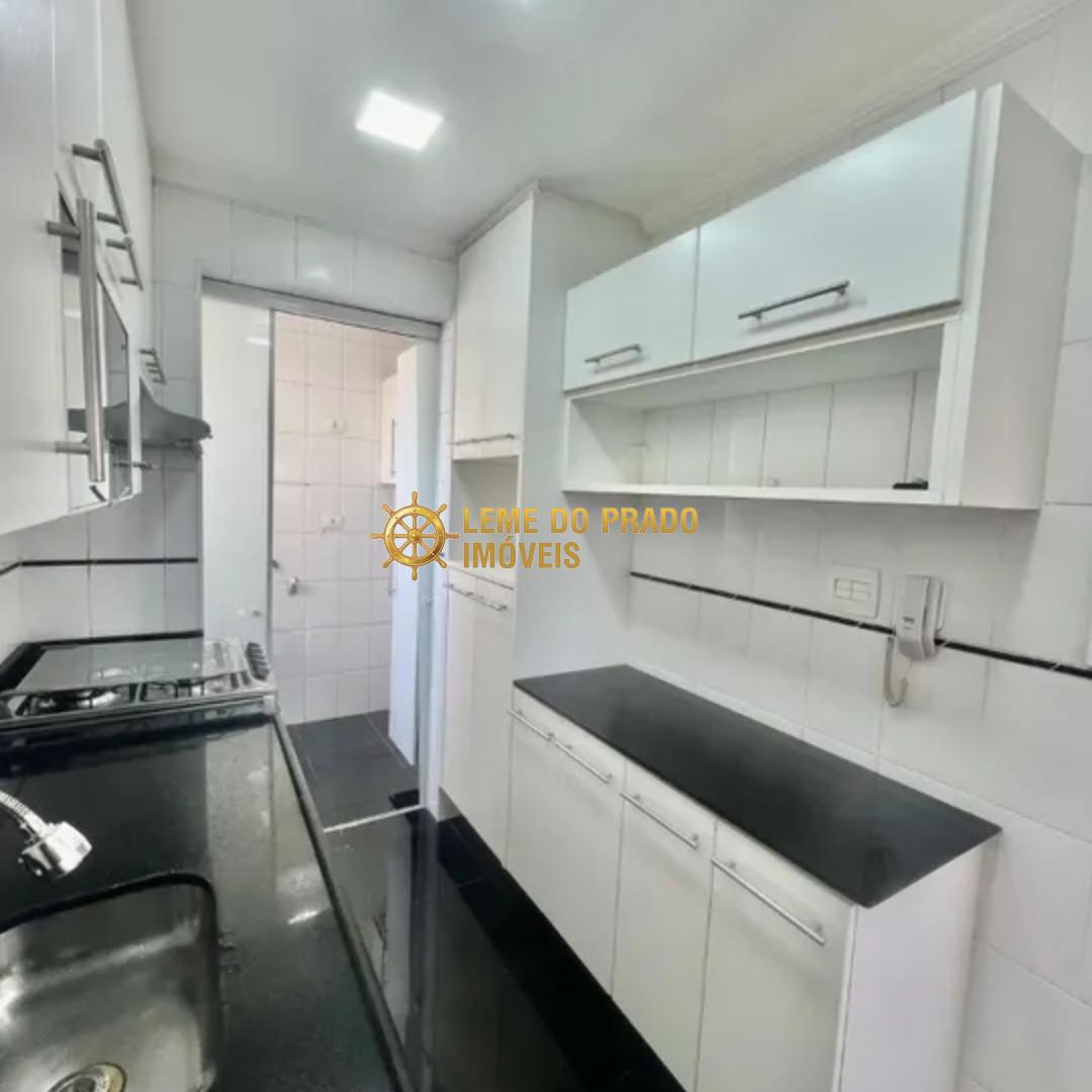 Apartamento à venda com 3 quartos, 74m² - Foto 3