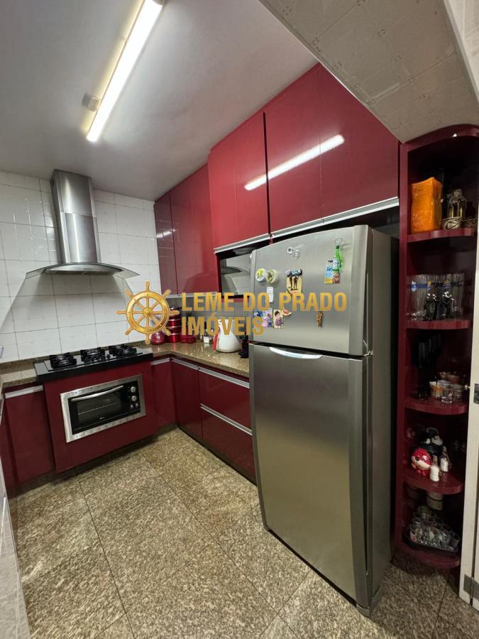 Apartamento à venda com 4 quartos, 180m² - Foto 13