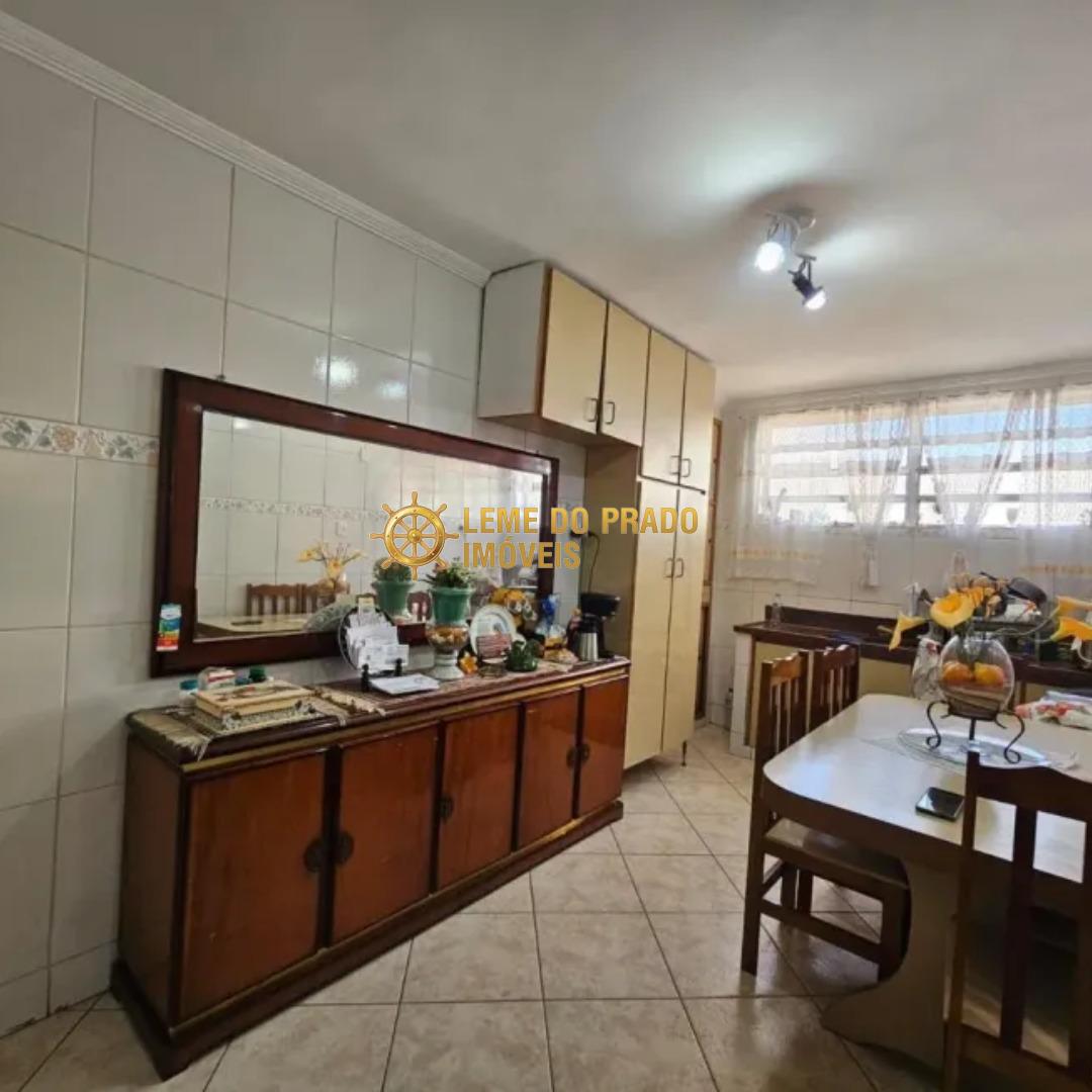 Casa para alugar com 2 quartos, 80m² - Foto 1