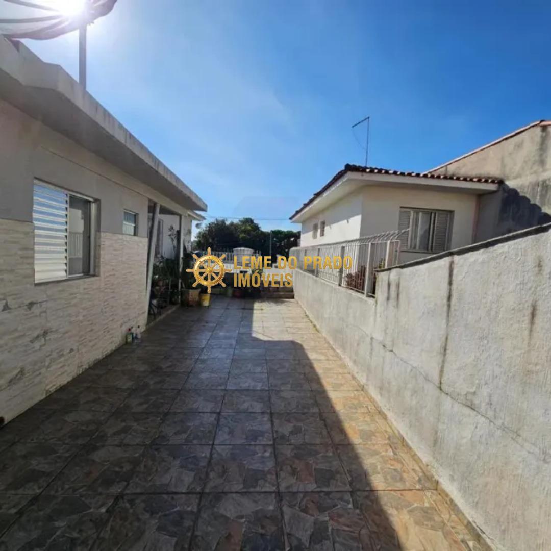 Casa para alugar com 2 quartos, 80m² - Foto 12