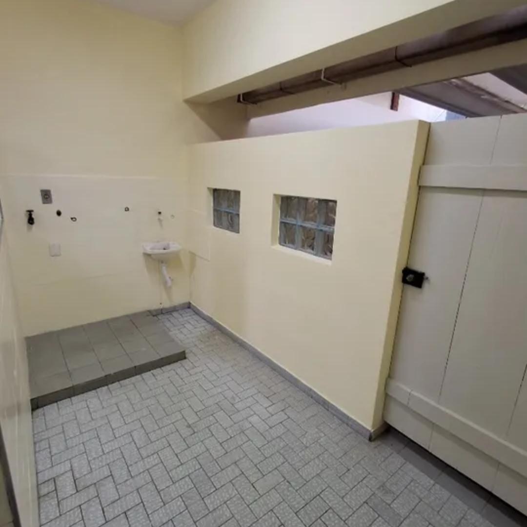 Casa para alugar com 2 quartos, 50m² - Foto 1