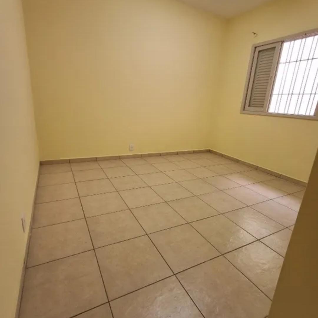 Casa para alugar com 2 quartos, 50m² - Foto 3