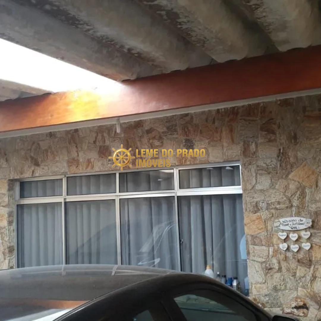 Sobrado para alugar com 3 quartos, 250m² - Foto 1