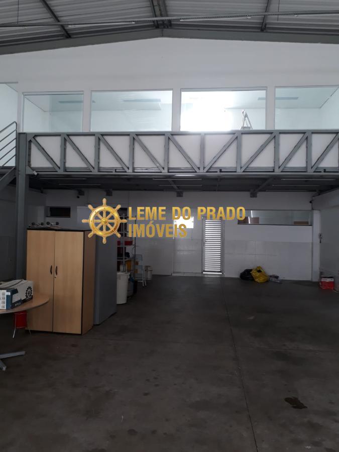 Depósito-Galpão-Armazém para alugar, 300m² - Foto 1