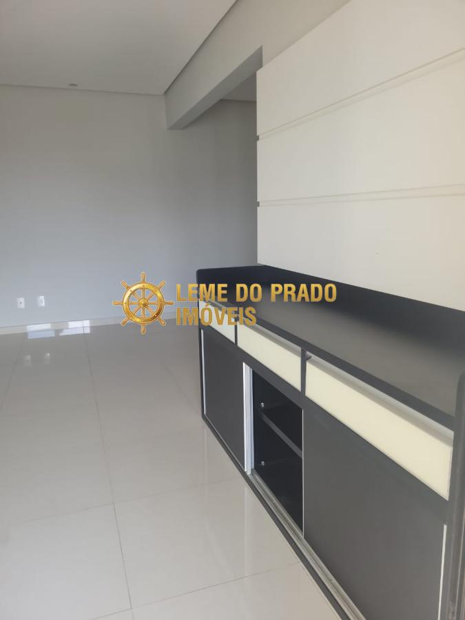 Apartamento à venda com 3 quartos, 90m² - Foto 3