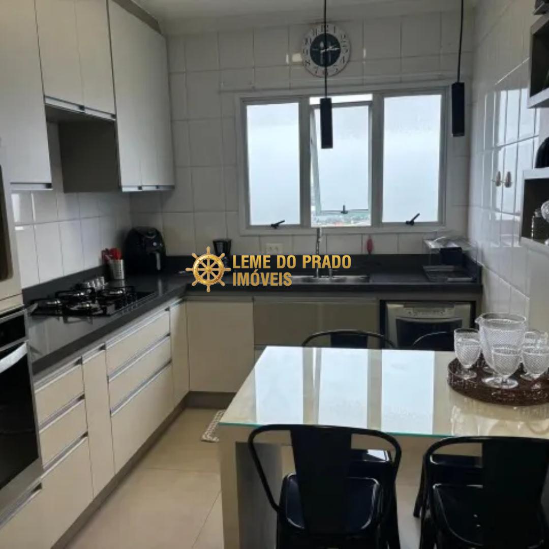 Apartamento à venda com 3 quartos, 141m² - Foto 11