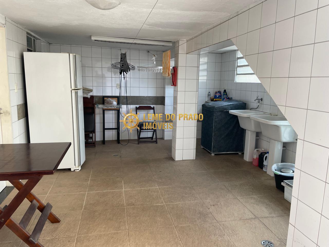 Casa à venda com 3 quartos, 210m² - Foto 6