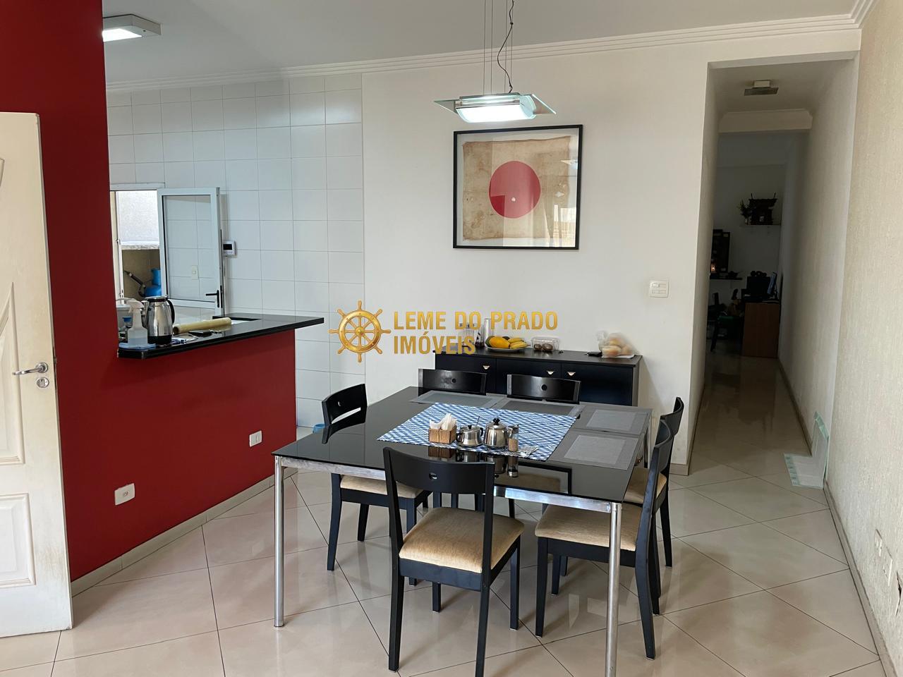 Casa à venda com 3 quartos, 210m² - Foto 11