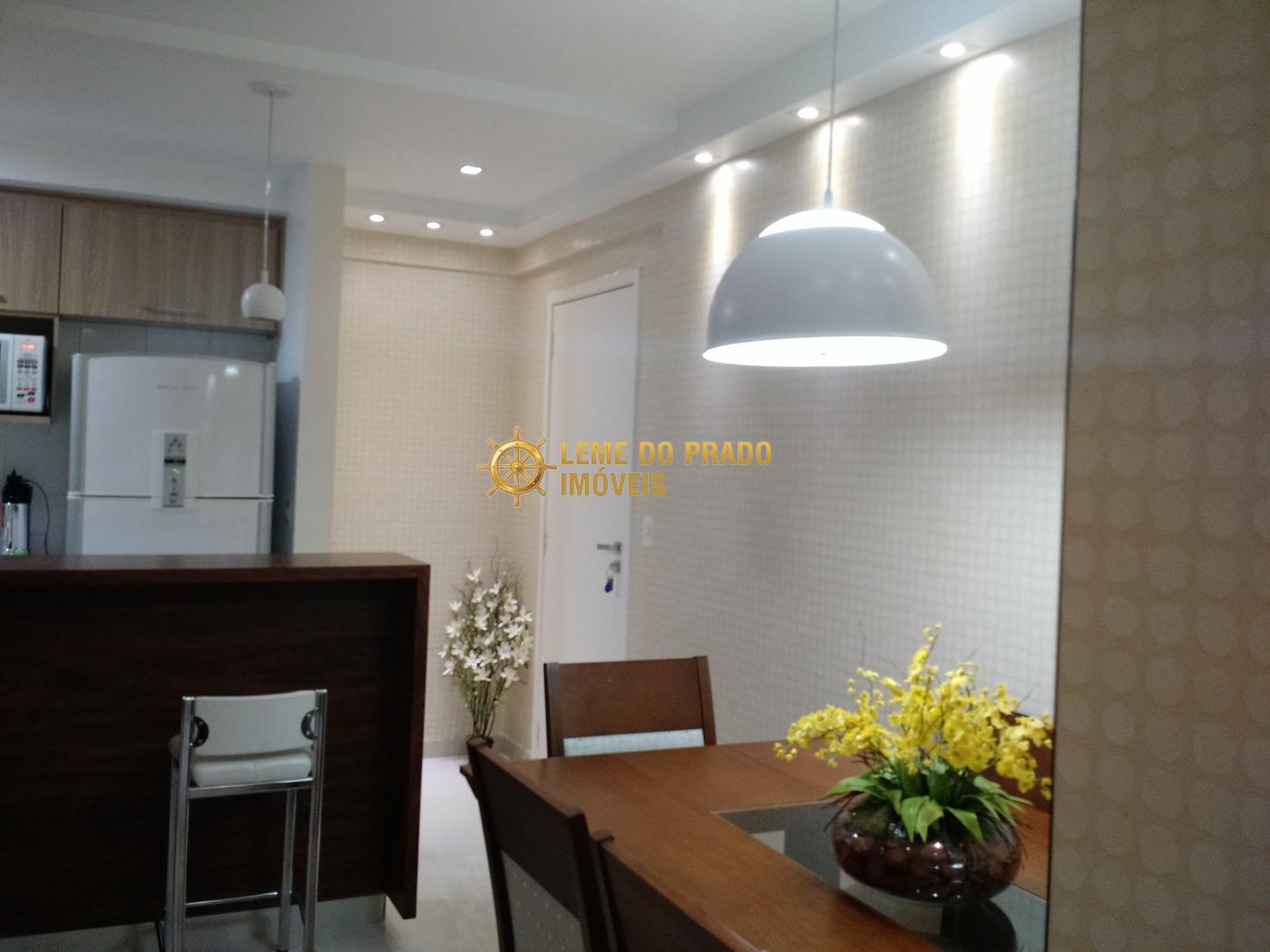 Apartamento à venda com 2 quartos, 65m² - Foto 1