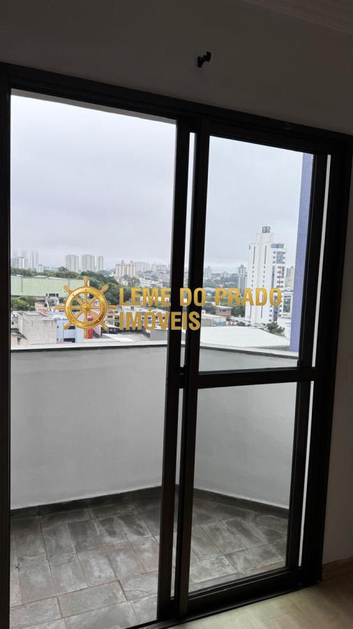 Apartamento para alugar com 2 quartos, 65m² - Foto 4