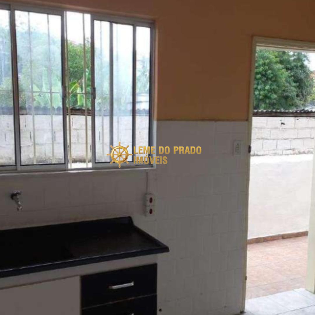 Casa para alugar com 2 quartos, 100m² - Foto 12