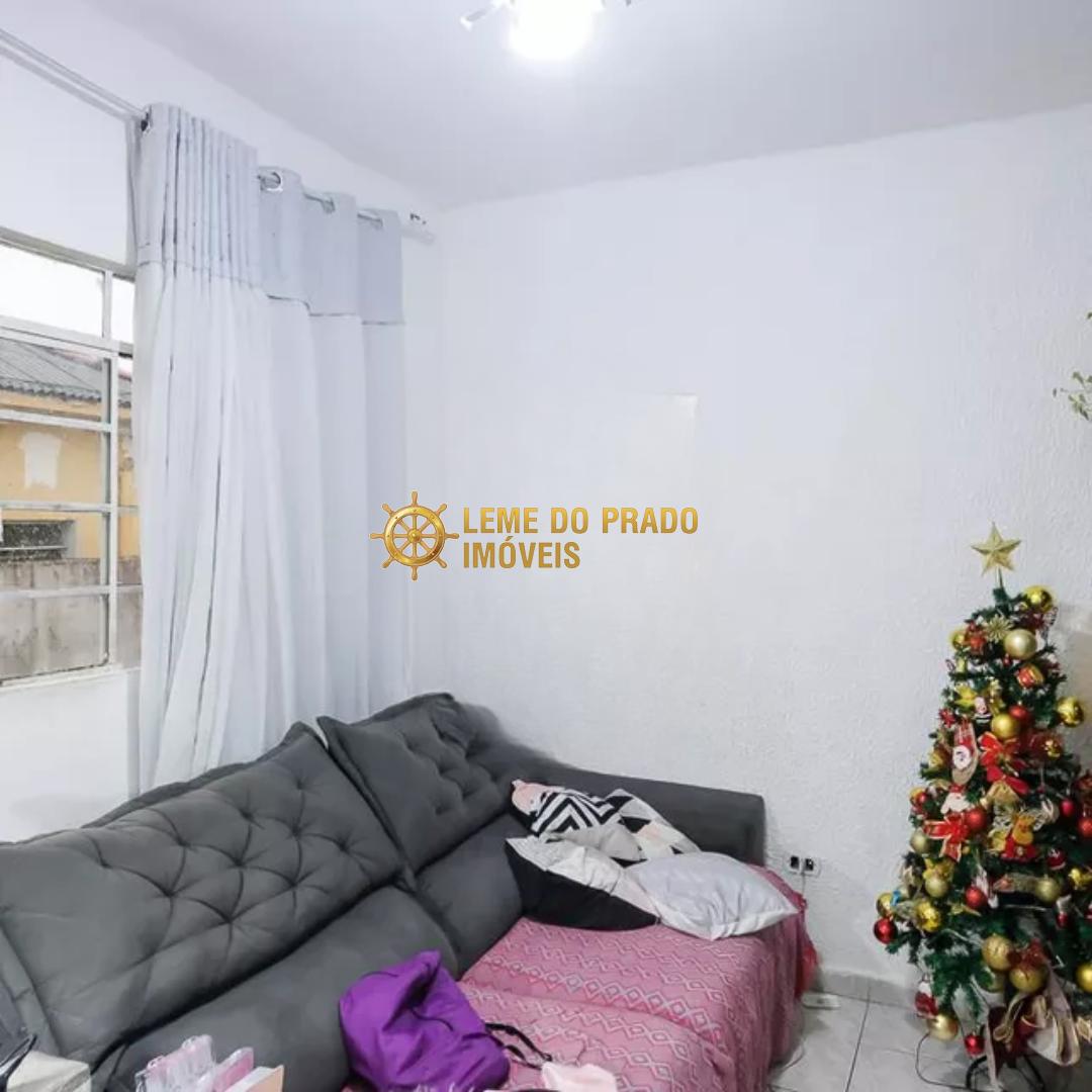 Casa à venda com 5 quartos, 237m² - Foto 4