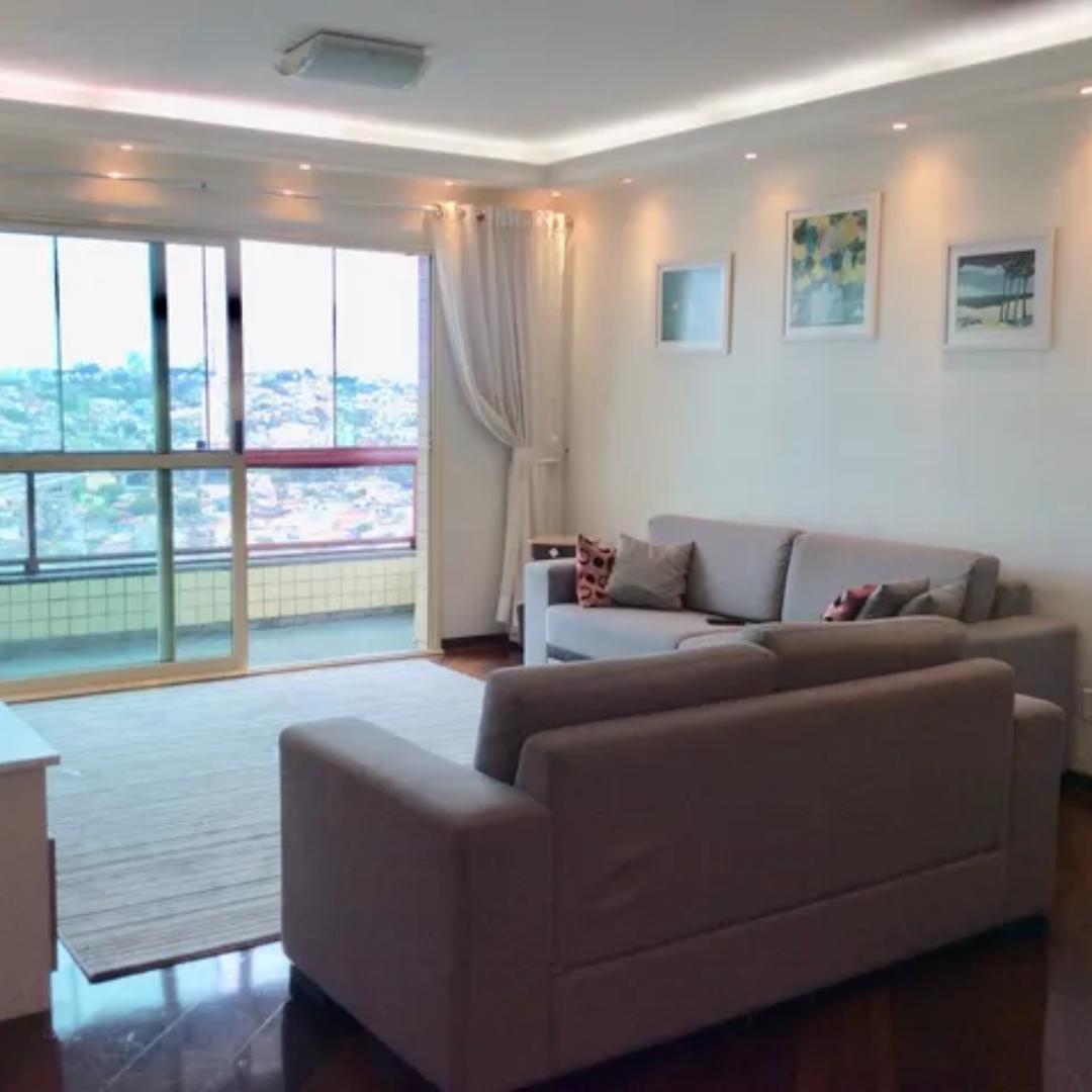 Apartamento à venda com 4 quartos, 186m² - Foto 1