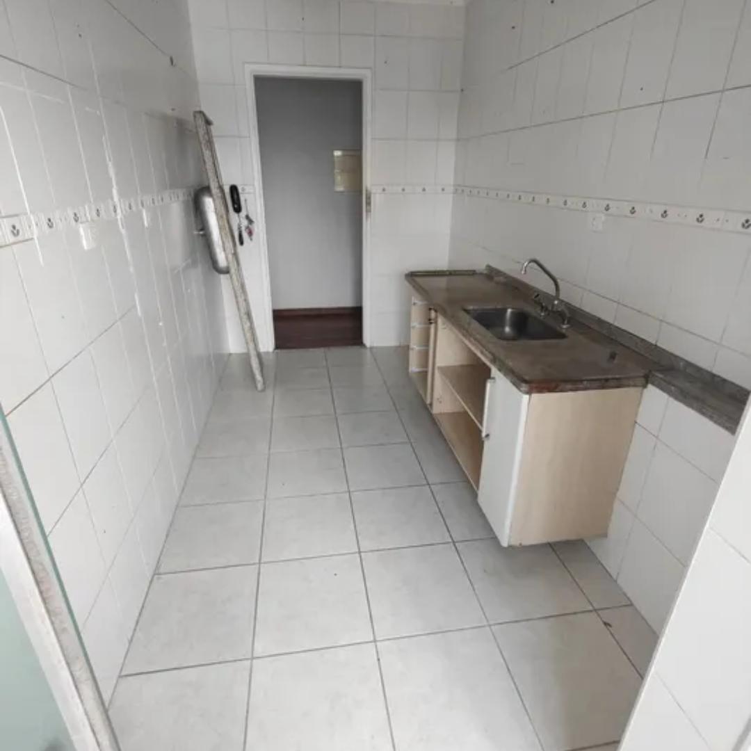 Apartamento à venda com 3 quartos, 95m² - Foto 6