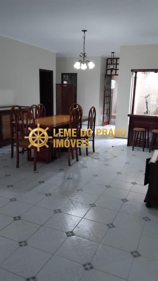 Casa para alugar com 2 quartos, 160m² - Foto 4