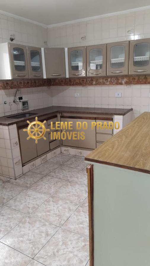 Casa para alugar com 2 quartos, 160m² - Foto 14