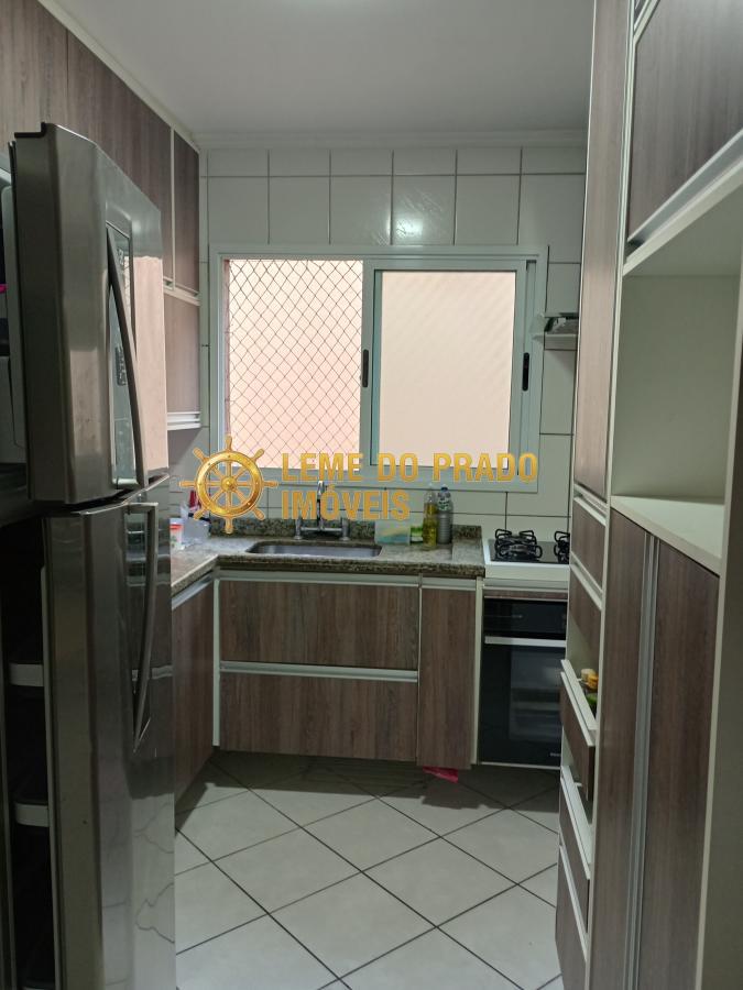 Apartamento à venda com 2 quartos, 69m² - Foto 12