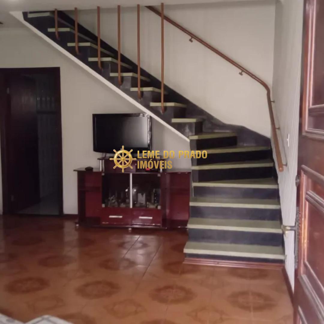 Sobrado à venda com 2 quartos, 112m² - Foto 1