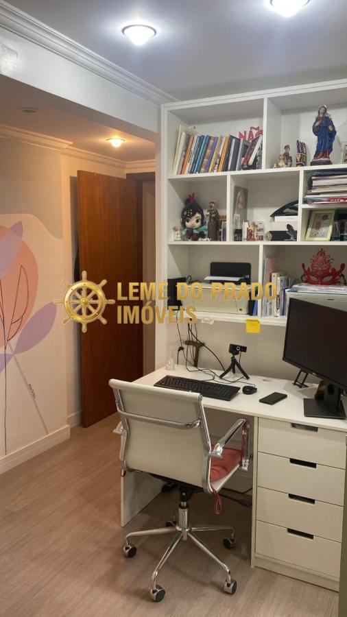 Apartamento à venda com 3 quartos, 144m² - Foto 4