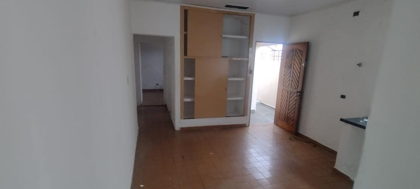 Terreno à venda com 2 quartos, 180m² - Foto 11