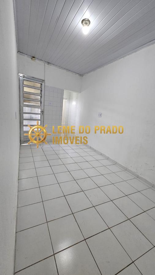 Casa para alugar com 1 quarto, 40m² - Foto 1