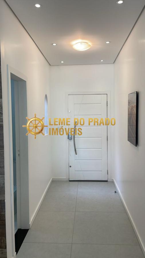 Apartamento à venda com 3 quartos, 160m² - Foto 2