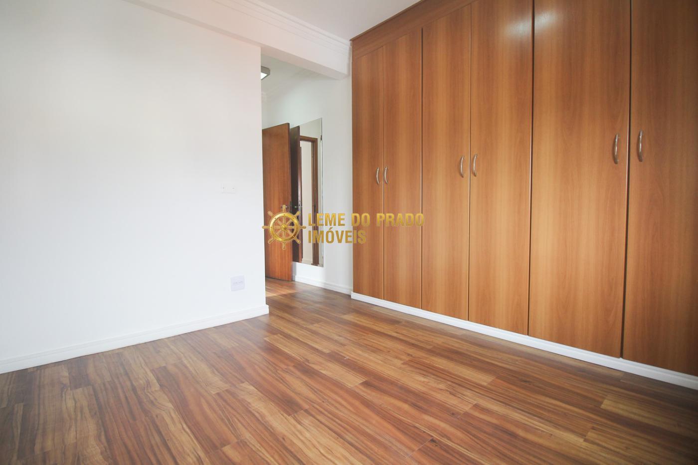 Apartamento para alugar com 2 quartos, 80m² - Foto 11