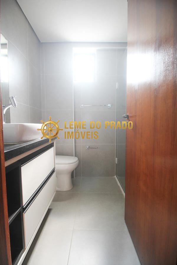 Apartamento para alugar com 2 quartos, 80m² - Foto 18