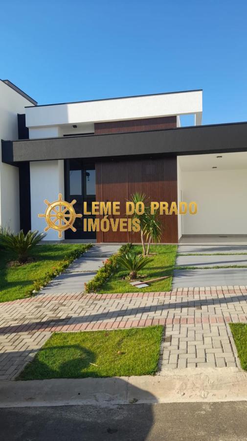 Casa de Condomínio à venda com 3 quartos, 300m² - Foto 2