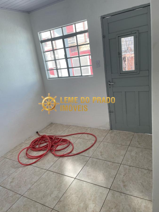 Casa para alugar com 1 quarto, 50m² - Foto 10